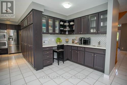 54 Blackfriar Lane, Brantford, ON - Indoor Photo Showing Kitchen