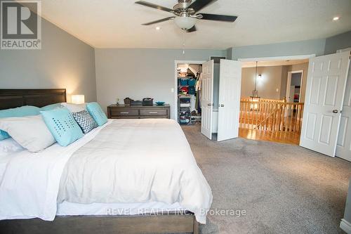 54 Blackfriar Lane, Brantford, ON - Indoor Photo Showing Bedroom