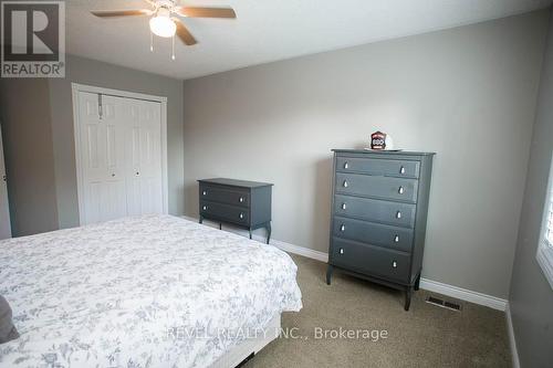 54 Blackfriar Lane, Brantford, ON - Indoor Photo Showing Bedroom