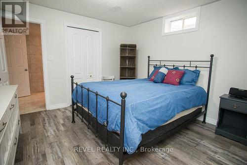 54 Blackfriar Lane, Brantford, ON - Indoor Photo Showing Bedroom