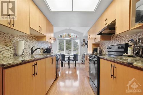 87 Grenadier Way, Ottawa, ON - Indoor Photo Showing Kitchen