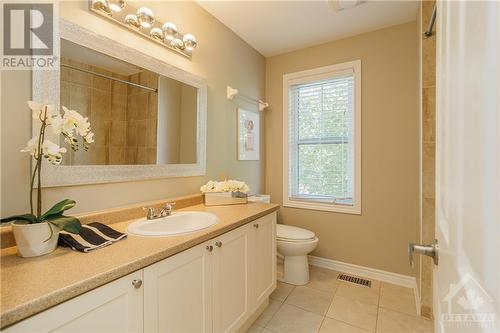 175 Lily Pond Street, Ottawa, ON - Indoor Photo Showing Bathroom