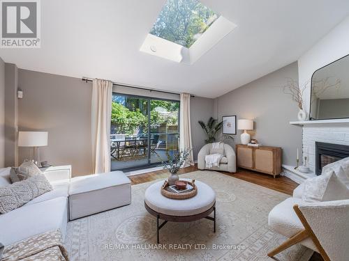 157 Kenilworth Avenue, Toronto (The Beaches), ON - Indoor Photo Showing Living Room With Fireplace