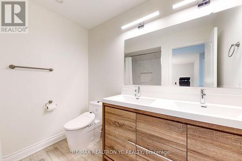 5 Oland Drive, Vaughan (Vellore Village), ON - Indoor Photo Showing Bathroom