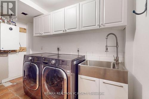 5 Oland Drive, Vaughan (Vellore Village), ON - Indoor Photo Showing Laundry Room