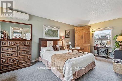 959 Corner Avenue, Innisfil, ON - Indoor Photo Showing Bedroom