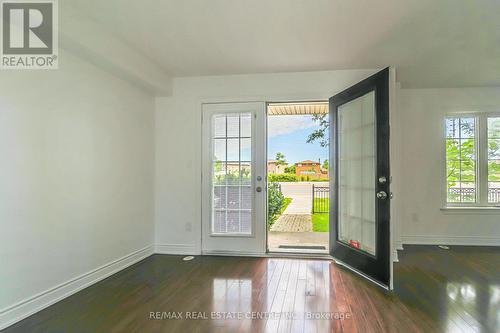 4777 Highway 7 Street, Vaughan, ON - Indoor Photo Showing Other Room