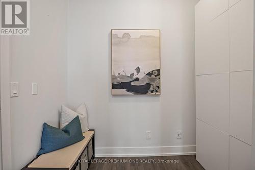 1514 - 9471 Yonge Street, Richmond Hill (Observatory), ON - Indoor Photo Showing Other Room