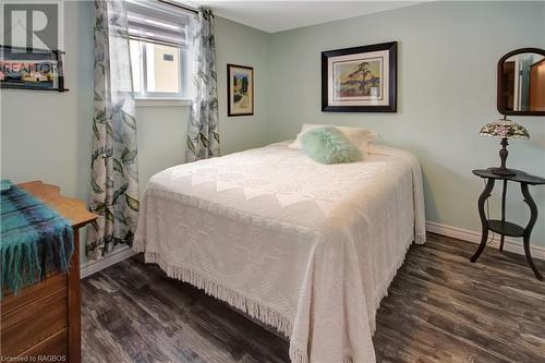 697 Elsinore Road, South Bruce Peninsula, ON - Indoor Photo Showing Bedroom