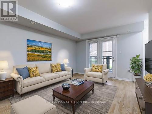 122 - 2441 Greenwich Drive, Oakville (West Oak Trails), ON - Indoor Photo Showing Living Room