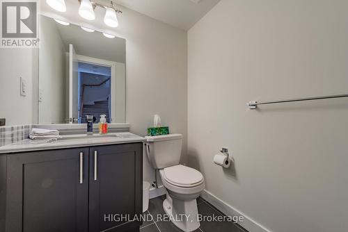 Th 9 - 4080 Parkside Village Drive, Mississauga, ON - Indoor Photo Showing Bathroom