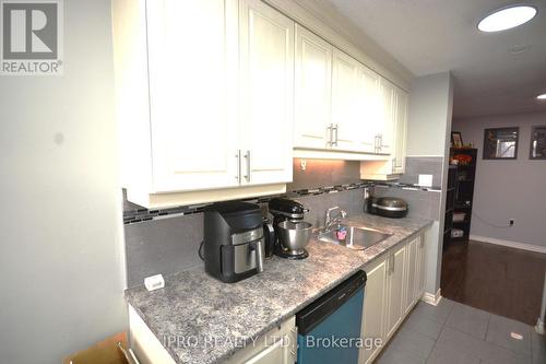 1808 - 21 Knightsbridge Road, Brampton (Queen Street Corridor), ON - Indoor Photo Showing Kitchen With Double Sink