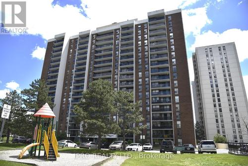 1808 - 21 Knightsbridge Road, Brampton (Queen Street Corridor), ON - Outdoor With Balcony With Facade