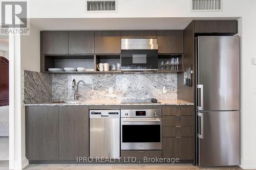 2416 - 9 Mabelle Avenue, Toronto (Islington-City Centre West), ON - Indoor Photo Showing Kitchen With Upgraded Kitchen