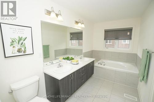 25 Dale Meadows Road, Brampton (Northwest Brampton), ON - Indoor Photo Showing Bathroom