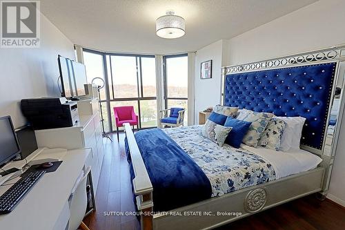 901 - 40 Richview Road, Toronto (Humber Heights), ON - Indoor Photo Showing Bedroom