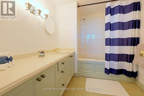 901 - 40 Richview Road, Toronto, ON - Indoor Photo Showing Bathroom