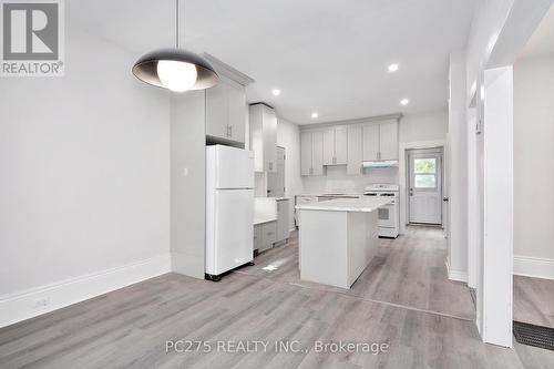 109 Mary Street, Sarnia, ON - Indoor Photo Showing Kitchen