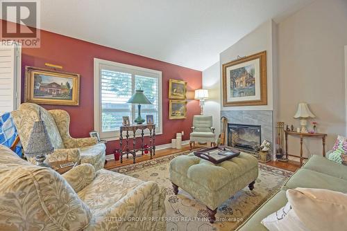 21 - 638 Wharncliffe Road S, London, ON - Indoor Photo Showing Living Room With Fireplace