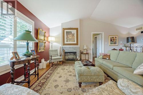 21 - 638 Wharncliffe Road S, London, ON - Indoor Photo Showing Living Room With Fireplace