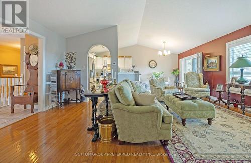 21 - 638 Wharncliffe Road S, London, ON - Indoor Photo Showing Living Room