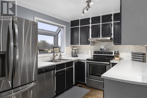 8450 Highway 17, Bruce Mines, ON - Indoor Photo Showing Kitchen With Double Sink With Upgraded Kitchen