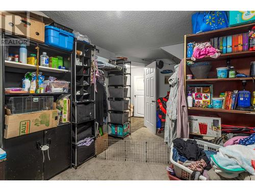 522 Hein Road, Kelowna, BC - Indoor With Storage