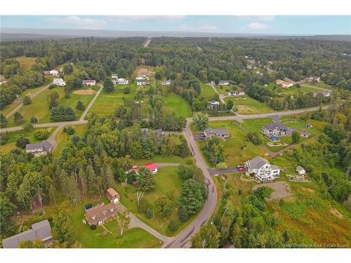 12 Hillsleigh Crt, Douglas, NB 