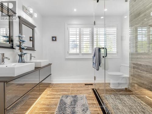 19 Nevada Avenue, Toronto (Newtonbrook East), ON - Indoor Photo Showing Bathroom