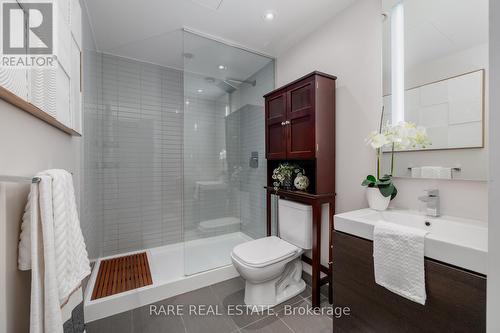 1307 - 629 King Street W, Toronto (Waterfront Communities), ON - Indoor Photo Showing Bathroom