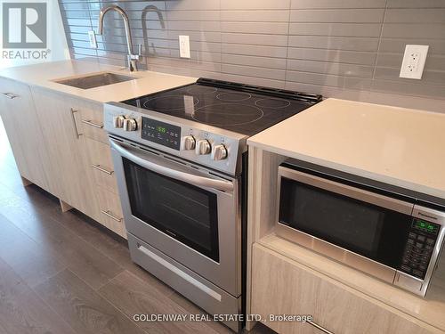 901 - 188 Fairview Mall Drive, Toronto (Don Valley Village), ON - Indoor Photo Showing Kitchen