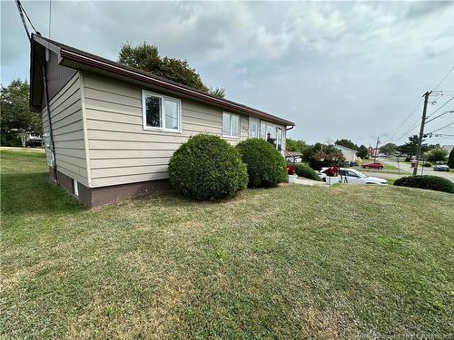 554 St. Paul St, Bathurst, NB 