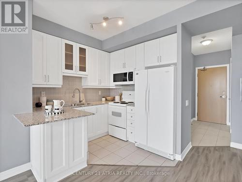 2202 - 60 Byng Avenue, Toronto, ON - Indoor Photo Showing Kitchen