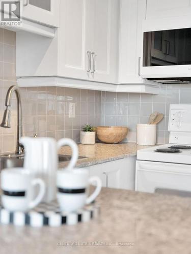 2202 - 60 Byng Avenue, Toronto (Willowdale East), ON - Indoor Photo Showing Kitchen