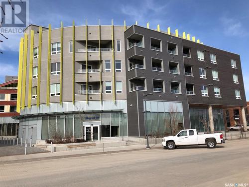 402 409 B Avenue S, Saskatoon, SK - Outdoor With Balcony With Facade