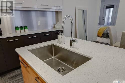 402 409 B Avenue S, Saskatoon, SK - Indoor Photo Showing Kitchen