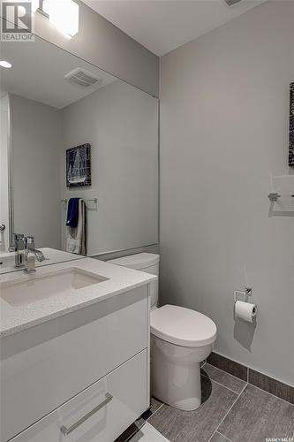 402 409 B Avenue S, Saskatoon, SK - Indoor Photo Showing Bathroom