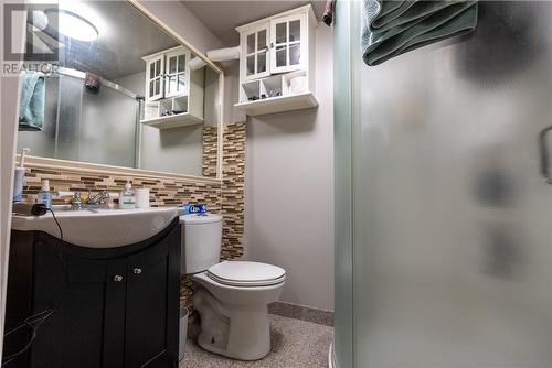 1071 Lorne Street, Sudbury, ON - Indoor Photo Showing Bathroom