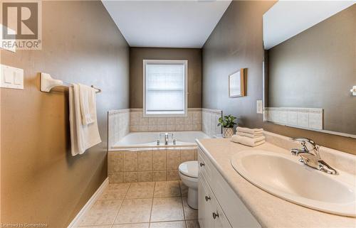 758 Lucerne Avenue, Waterloo, ON - Indoor Photo Showing Bathroom