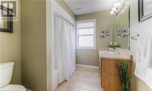 758 Lucerne Avenue, Waterloo, ON - Indoor Photo Showing Bathroom