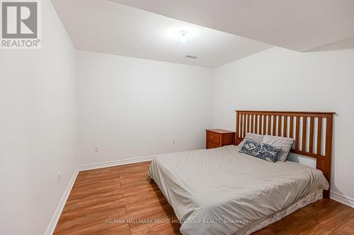 15 Seline Crescent, Barrie (Painswick South), ON - Indoor Photo Showing Bedroom