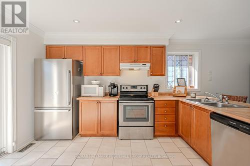 15 Seline Crescent, Barrie (Painswick South), ON - Indoor Photo Showing Kitchen With Stainless Steel Kitchen With Double Sink