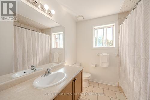 15 Seline Crescent, Barrie, ON - Indoor Photo Showing Bathroom