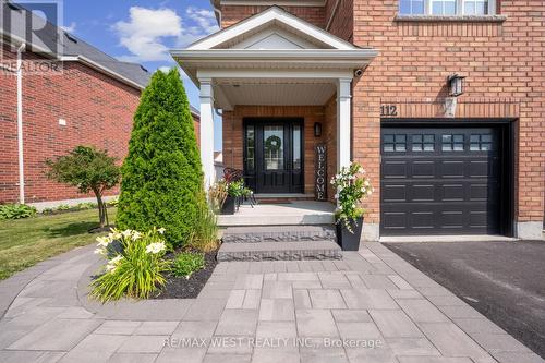 112 Rutherford Road, Bradford West Gwillimbury (Bradford), ON - Outdoor With Facade