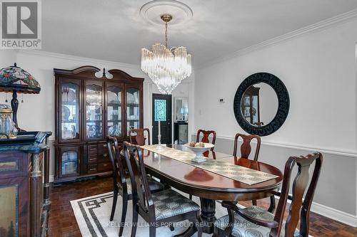 5216 Champlain Trail, Mississauga, ON - Indoor Photo Showing Dining Room