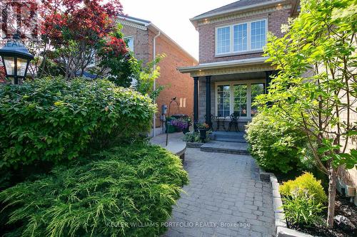 5216 Champlain Trail, Mississauga (Hurontario), ON - Outdoor