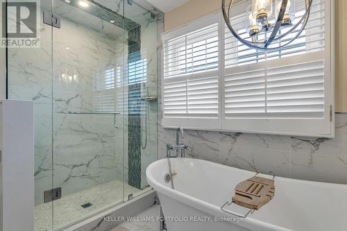 5216 Champlain Trail, Mississauga, ON - Indoor Photo Showing Bathroom