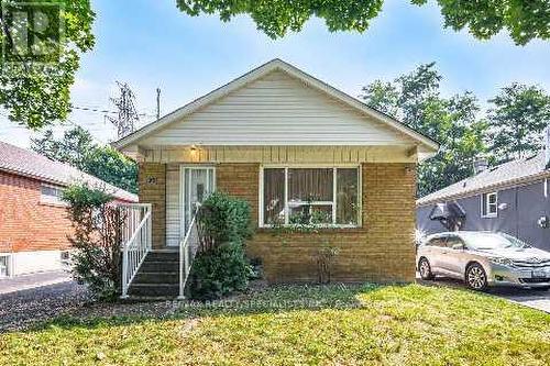 29 Cedarcrest Drive, Toronto (Kingsway South), ON - Outdoor