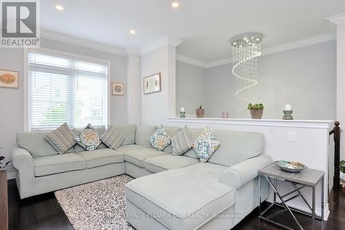 80 Rockman Crescent, Brampton (Northwest Brampton), ON - Indoor Photo Showing Living Room