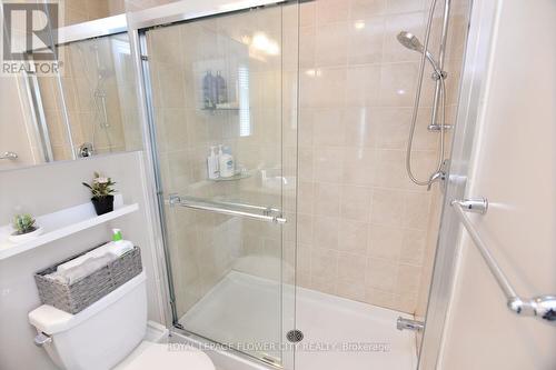 80 Rockman Crescent, Brampton (Northwest Brampton), ON - Indoor Photo Showing Bathroom